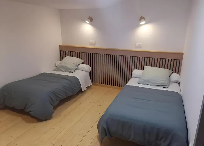 Du Figuier Saint-Hilaire-de-Villefranche